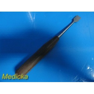 https://www.themedicka.com/13424-150264-thickbox/bd-v-mueller-osi1090-007-periosteal-elevator-ol-725-blade-13mm-28060.jpg