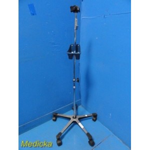 https://www.themedicka.com/17801-213741-thickbox/verathon-glidescope-portable-gvl-monitor-stand-w-mount-baton-cradle-32299.jpg