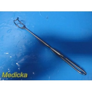 https://www.themedicka.com/19985-235645-thickbox/v-mueller-su3760-green-goiter-thyroid-retractor-fully-curved-875-34587.jpg