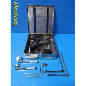 https://www.themedicka.com/21067-253495-thickbox/v-mueller-codman-neurospine-collis-retractor-set-complete-w-case-35674.jpg