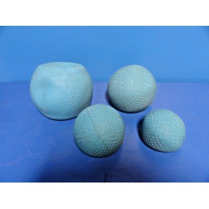 https://www.themedicka.com/2575-26811-thickbox/4-x-blue-weighted-physical-therapy-balls-15-25-41-89-pounds-14298.jpg