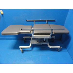 https://www.themedicka.com/4564-48453-thickbox/biodex-056-605-deluxe-ultrasound-table-w-side-rail-height-adjustable-16421.jpg