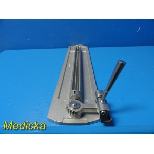 https://www.themedicka.com/8818-97493-thickbox/skytron-w-0037-surgical-table-arm-board-20704.jpg