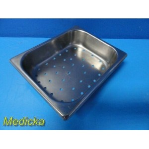 https://www.themedicka.com/9780-108526-thickbox/vollrath-stainless-steel-instruments-tray-10-x-825-x-25-fenestrated-23588.jpg